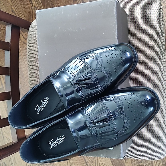 Florsheim men's wingtips-NEW - Picture 1 of 6